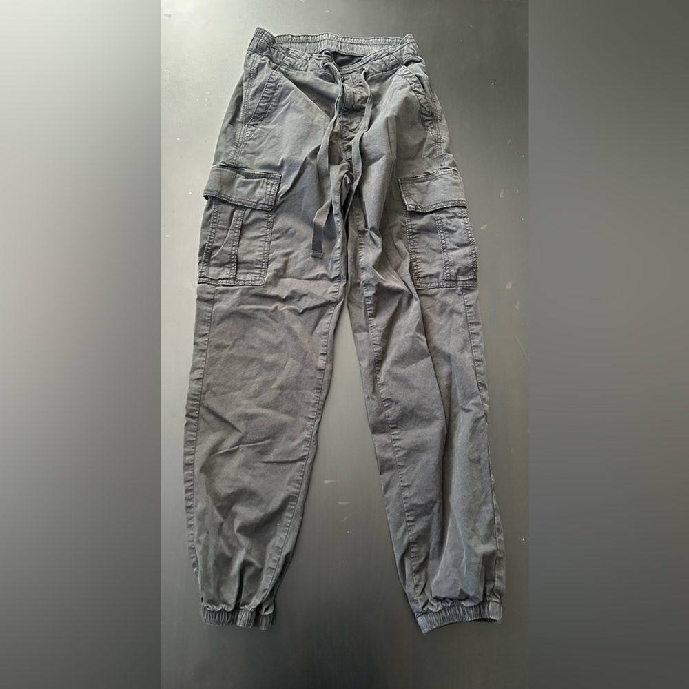 American Eagle Black Cargo Joggers - Size 0